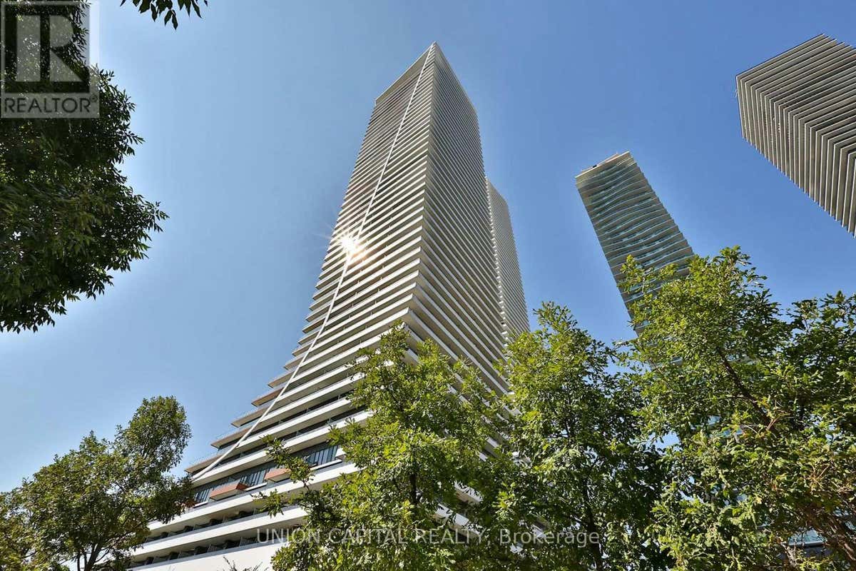 LPH02B 20 SHORE BREEZE DRIVE, Toronto (Mimico), ON M8V1A1 Condo For