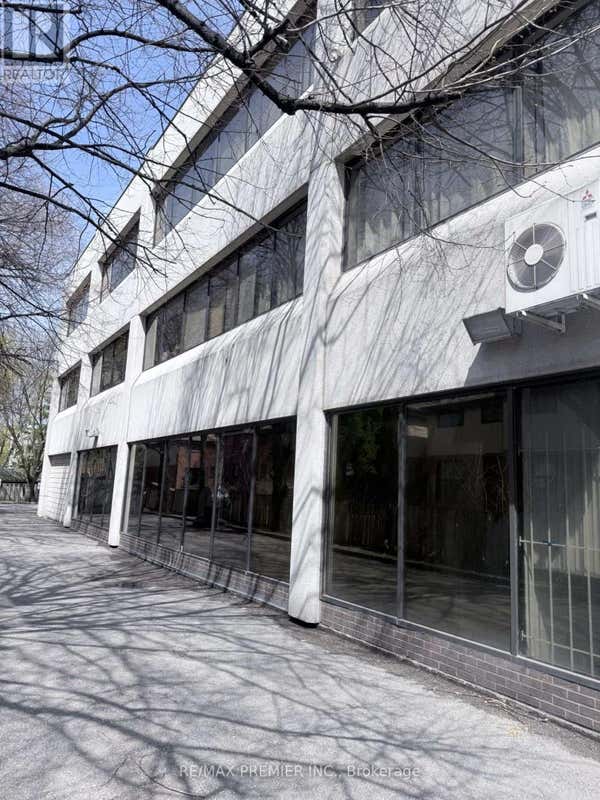 104 - 222 DIXON ROAD