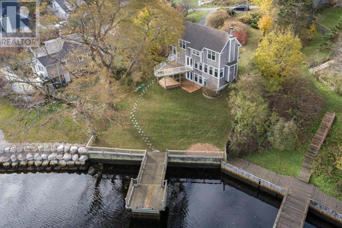 10 SCHOONER COVE ROAD