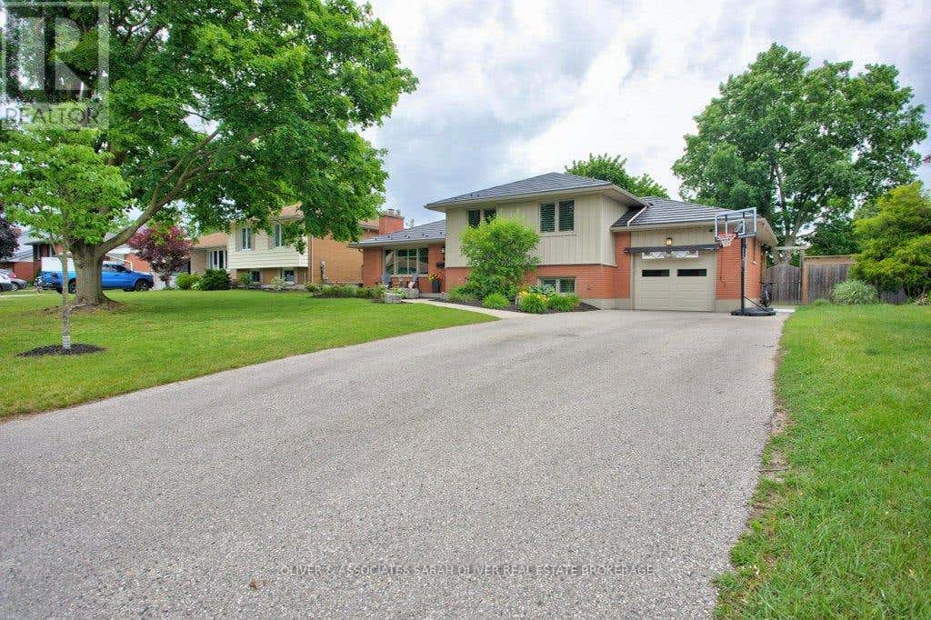 24 FIELD ROAD