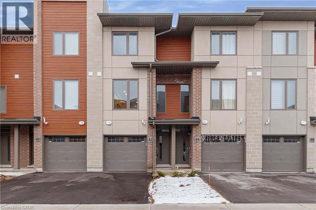 5 WINTERS CRESCENT