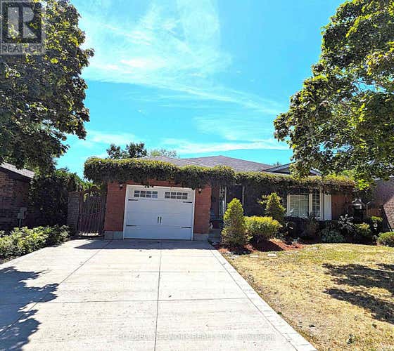 2504 IDYLLWOOD CRESCENT