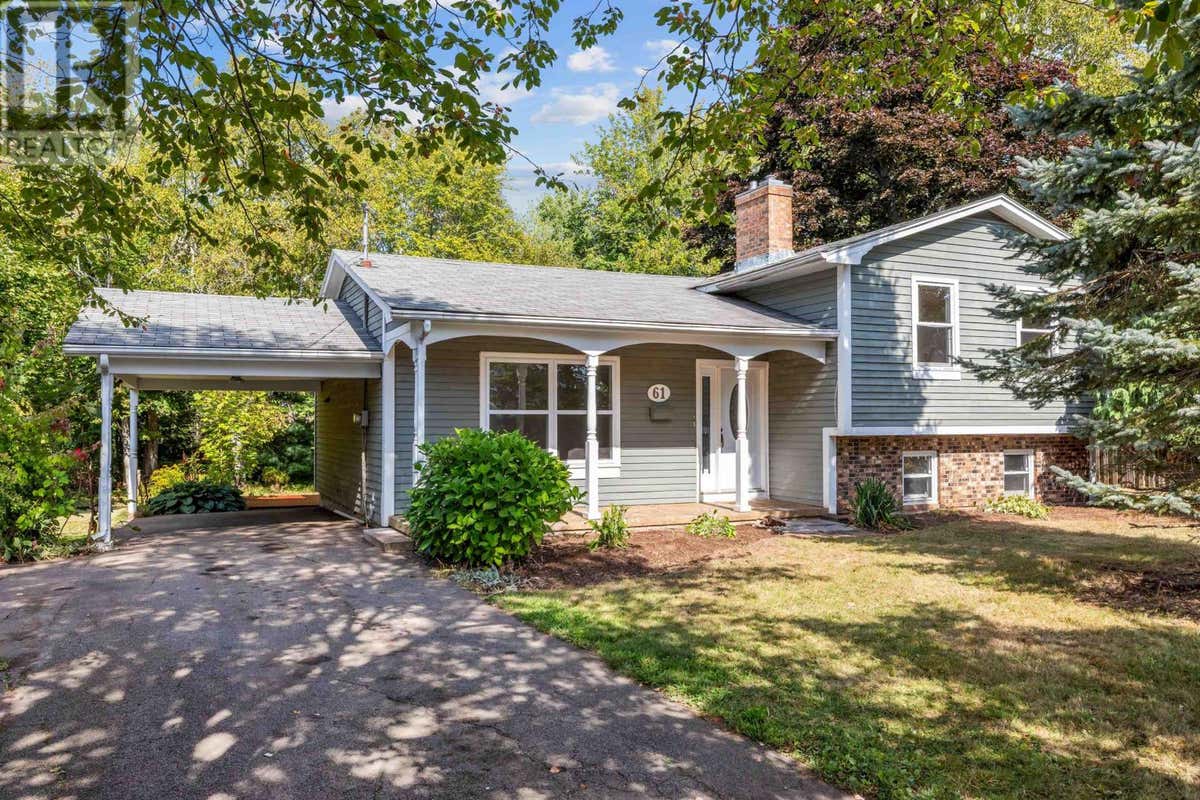61 Glencove Dr  