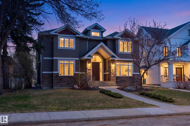 11523 80 AV NW
