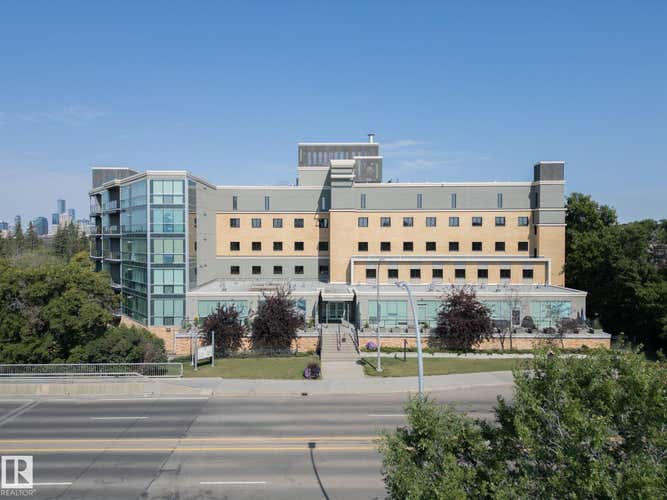 #306 9316 82 AV NW NW