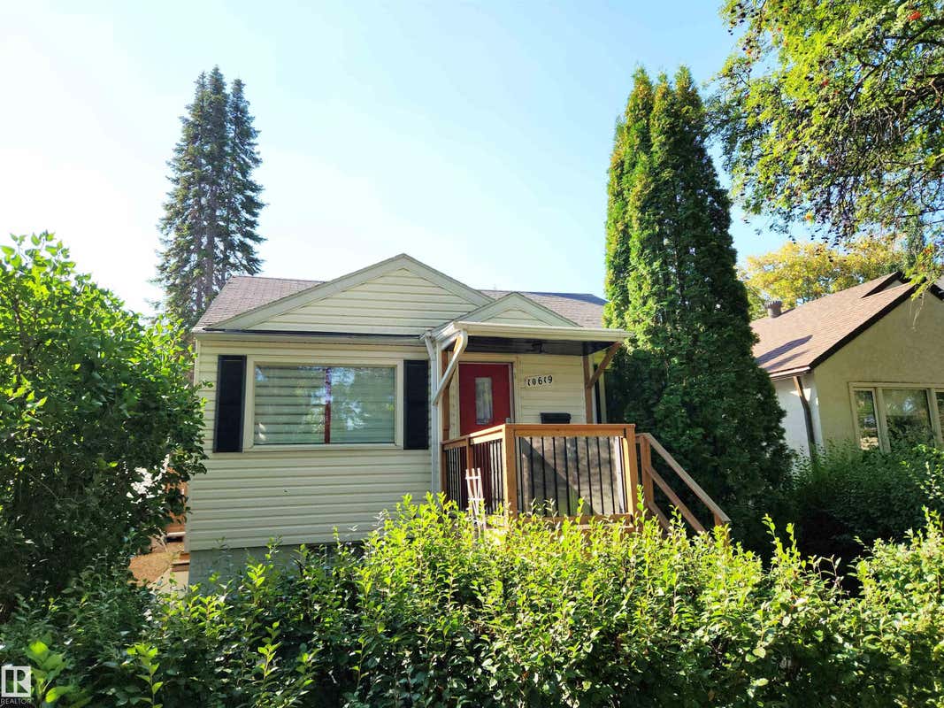 10619 72 AV NW, Edmonton, AB T6E 0Z8 House For Sale | RE/MAX
