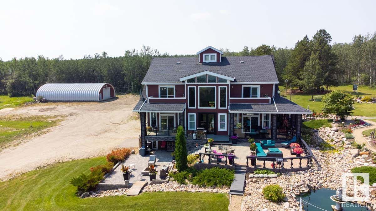 6117 TWP RD 530, Rural Parkland County, AB T0E 2B0 House For