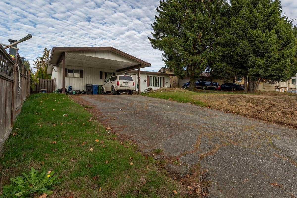 32633 Marshall Rd  