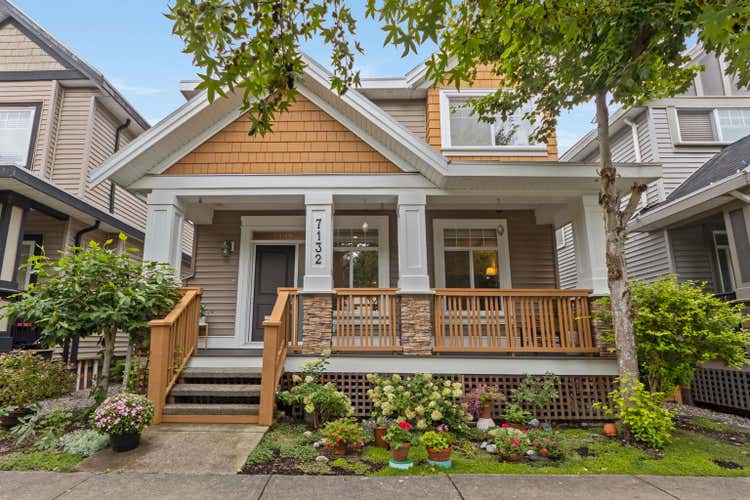 7132 195 STREET, Surrey BC V4N 5Y7