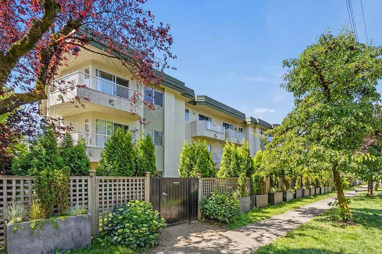 302 458 E 43RD AVENUE, Vancouver BC V5W 1T4