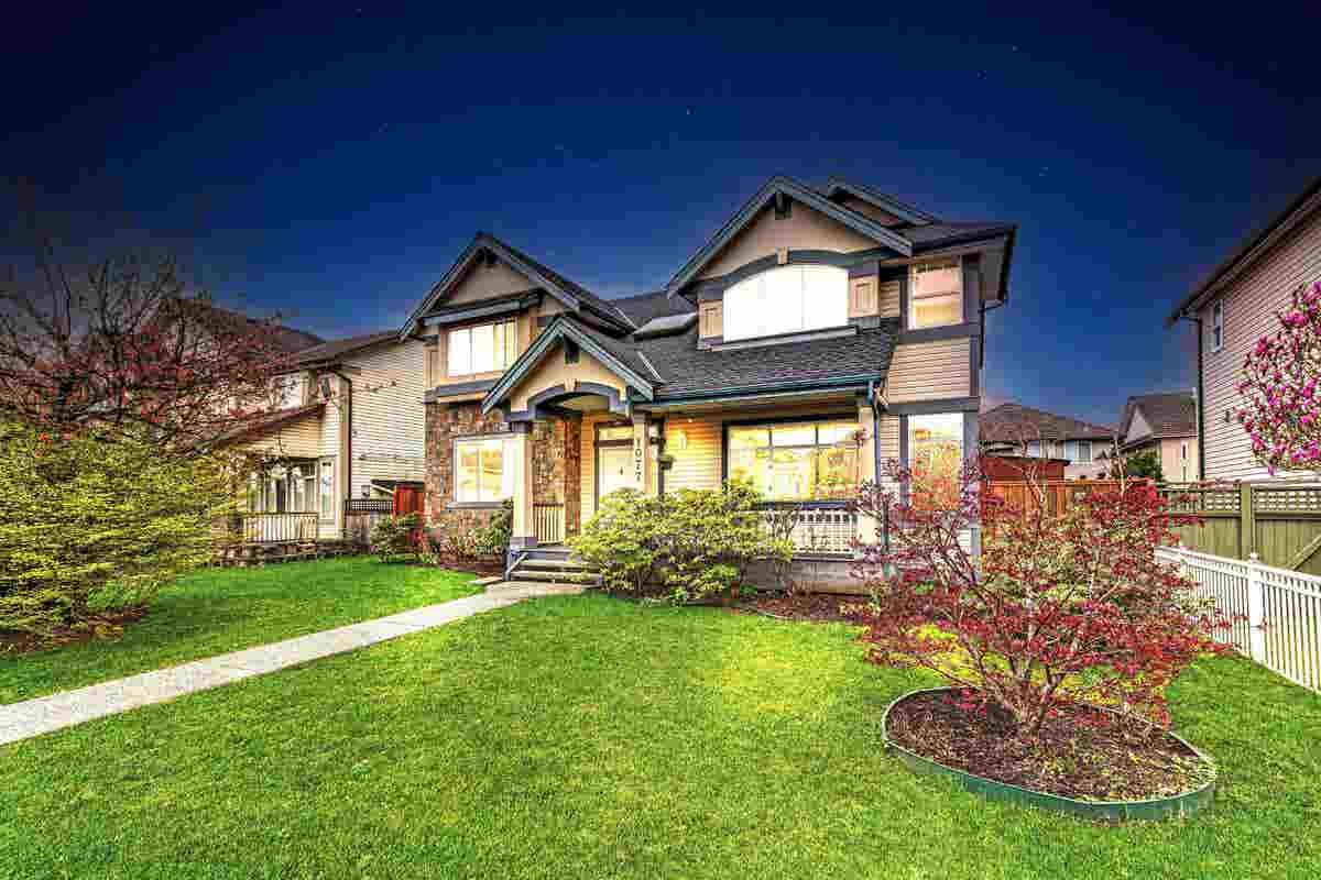 1077 RIVERSIDE DRIVE