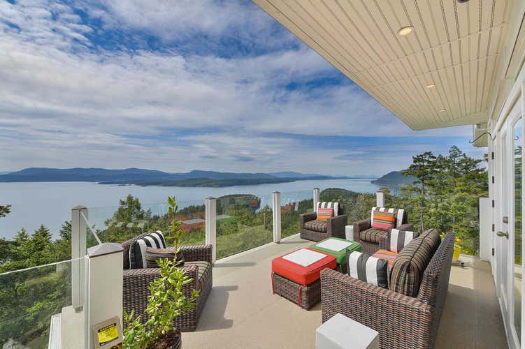 356 EAST WEST ROAD, Mayne Island BC V0N 2J2
