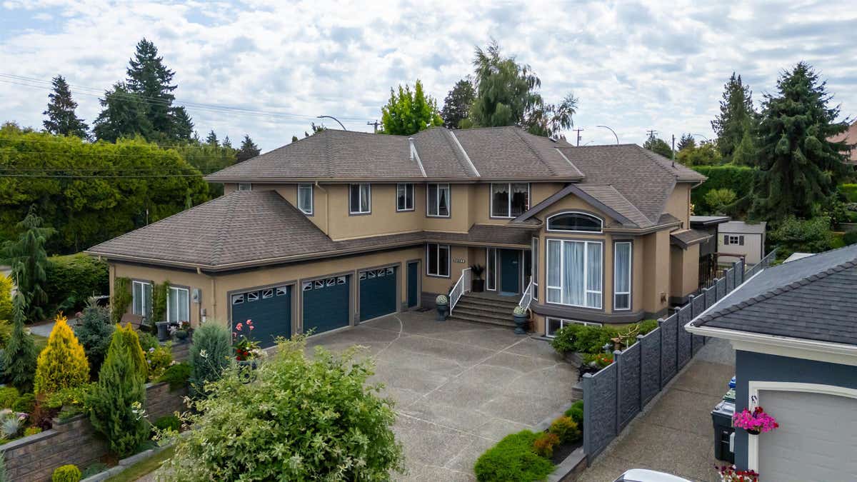 32788 CHILCOTIN Dr  