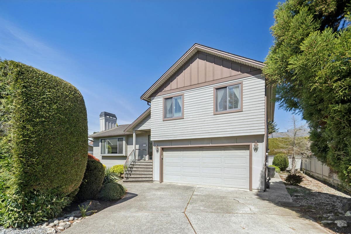 5215 BENTLEY PLACE