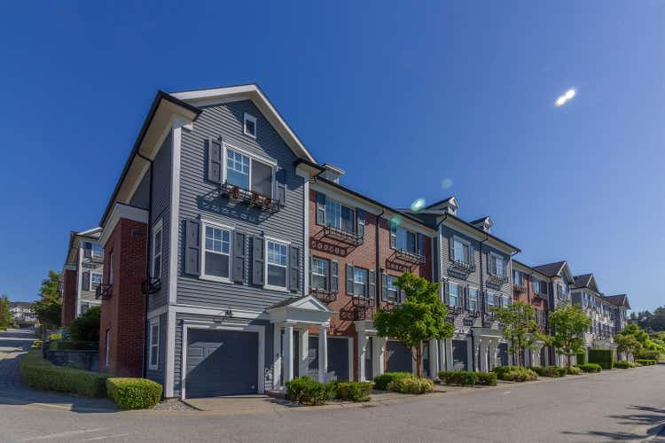 103 688 EDGAR AVENUE, Coquitlam BC V3K 0A5