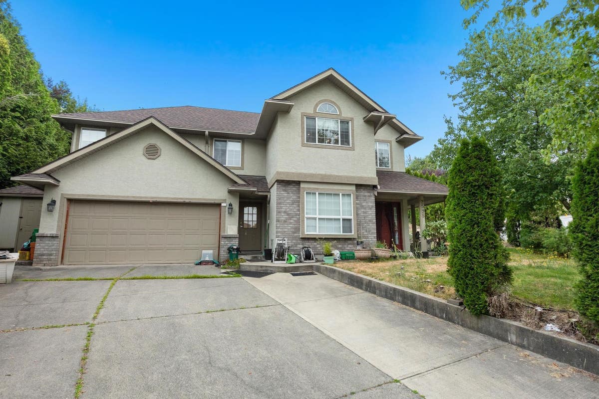 2595 Whatcom Pl  