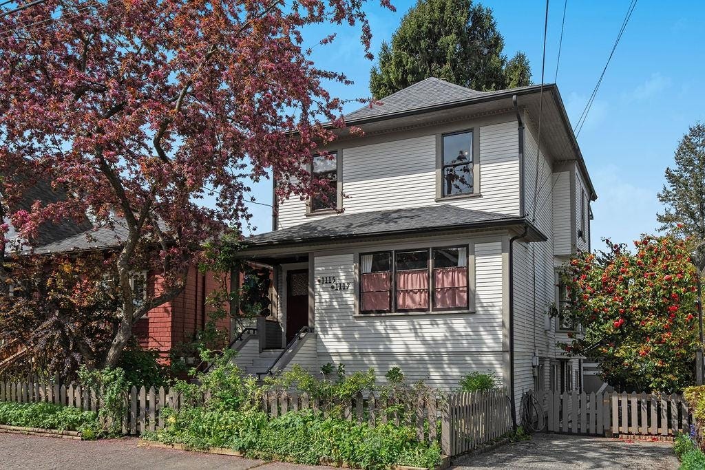 1117 SEMLIN DRIVE