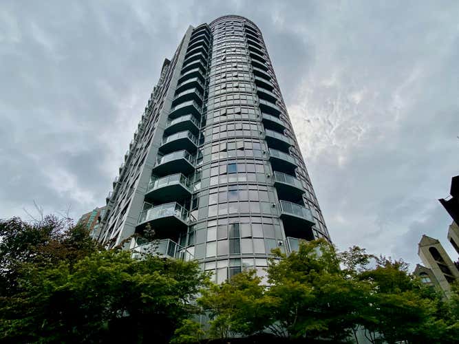 1104 1050 SMITHE STREET, Vancouver BC V6E 4T4