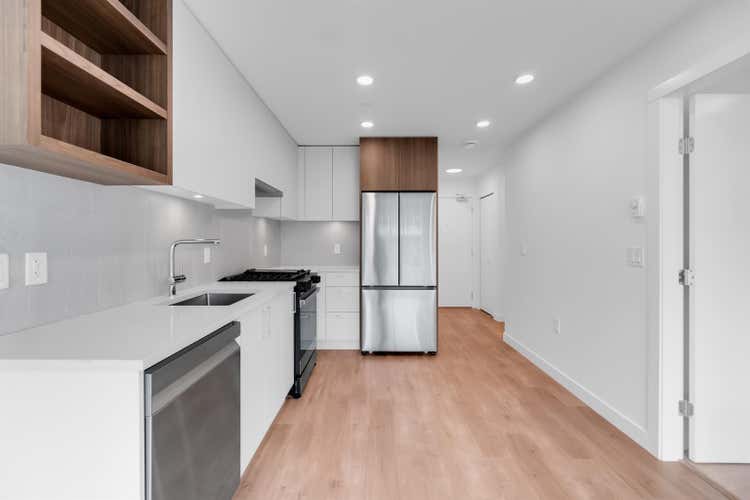 514 723 GROVER AVENUE, Coquitlam BC V3J 0L9