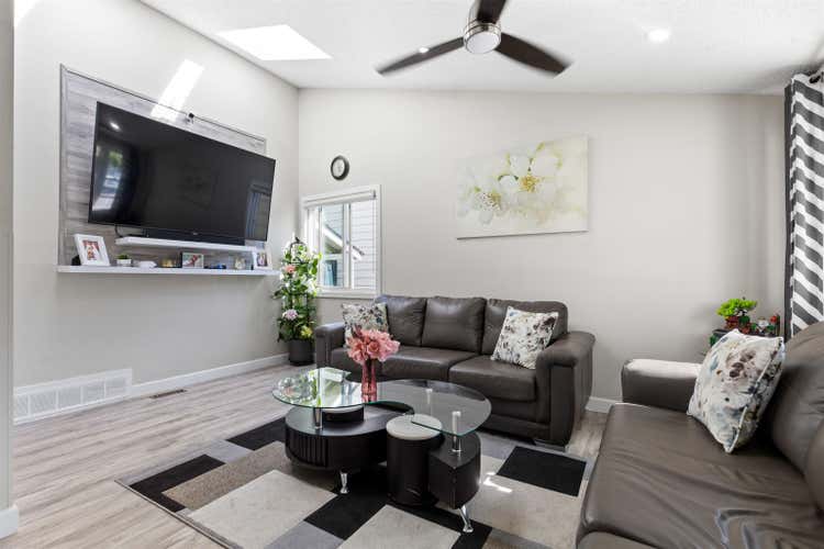 7294 129B STREET, Surrey BC V3W 6Z8