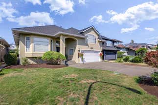 5411 Mccoll Crescent