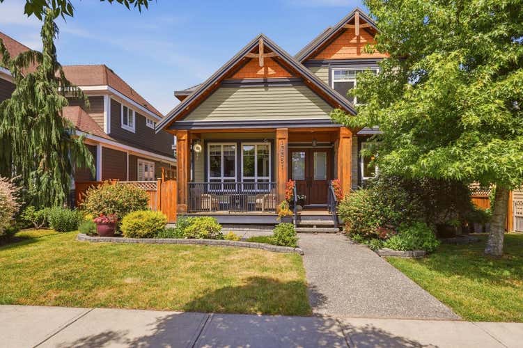 17351 3A AVENUE, Surrey BC V3Z 2N7