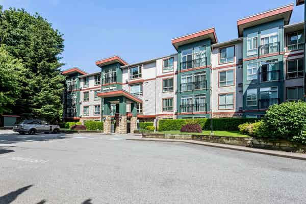 315-33485 SOUTH FRASER WAY, ABBOTSFORD, BC V2S 8P9 Condo For Sale