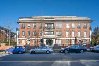 216-555 Foster Avenue