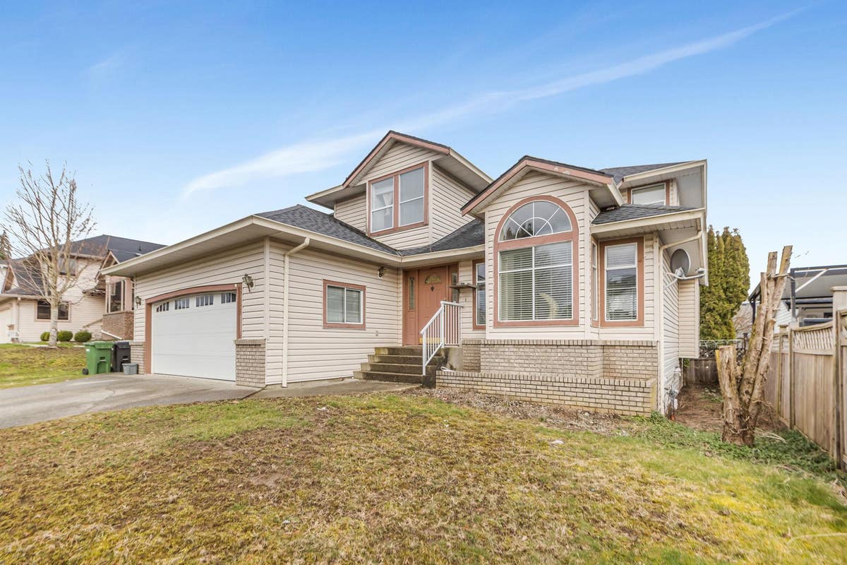 3154 Kingfisher Dr  