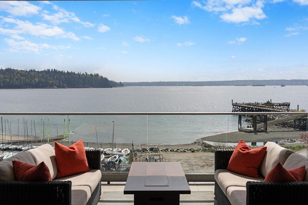 304-1355 BELLEVUE AVENUE