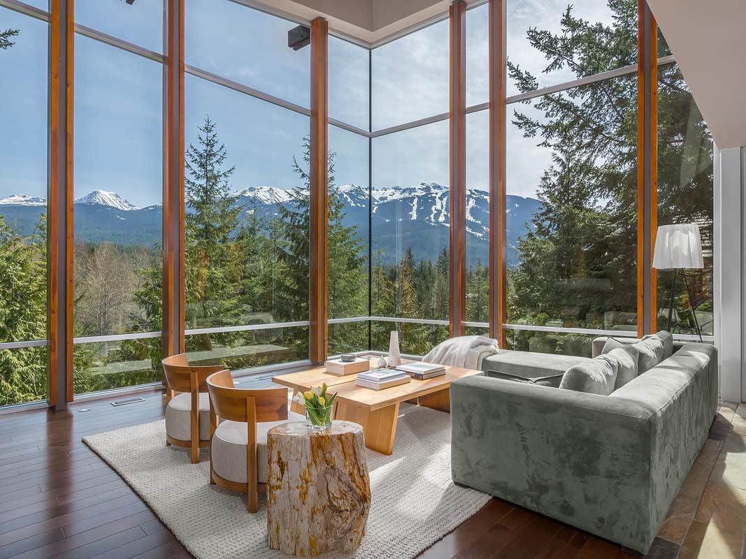 Treetop✳︎ 7452 TREETOP LANE, Whistler BC V8E 0E9, Whistler, BC V8E 0E9