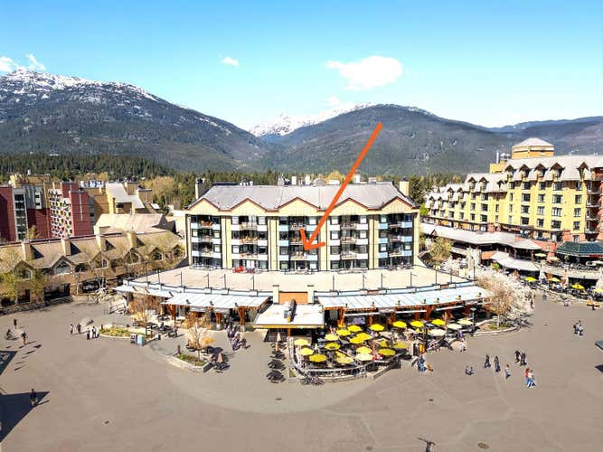 303 4280 MOUNTAIN SQUARE, Whistler BC V8E 1B9