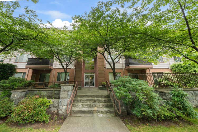 105 6688 BURLINGTON AVENUE, Burnaby BC V5H 3M9