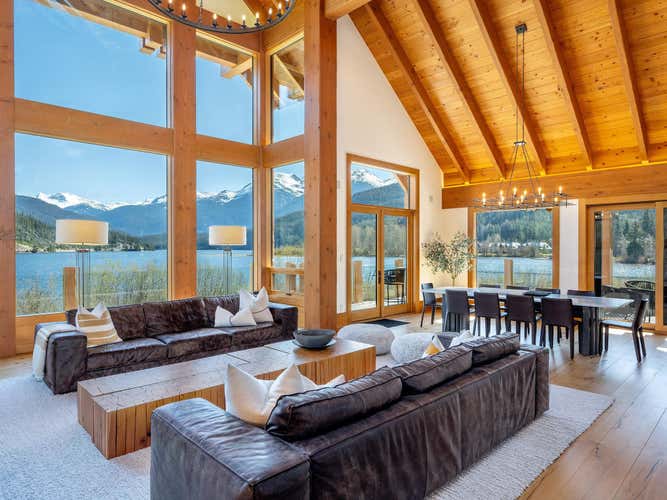 8441 GOLDEN BEAR PLACE, Whistler BC V8E 1J7