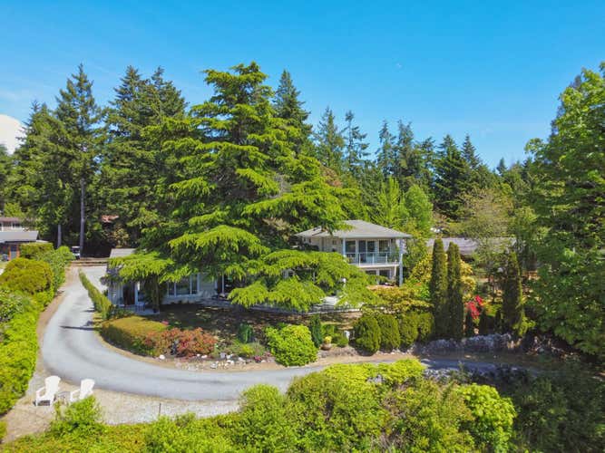 4632 WHITAKER ROAD, Sechelt BC V7Z 0E4