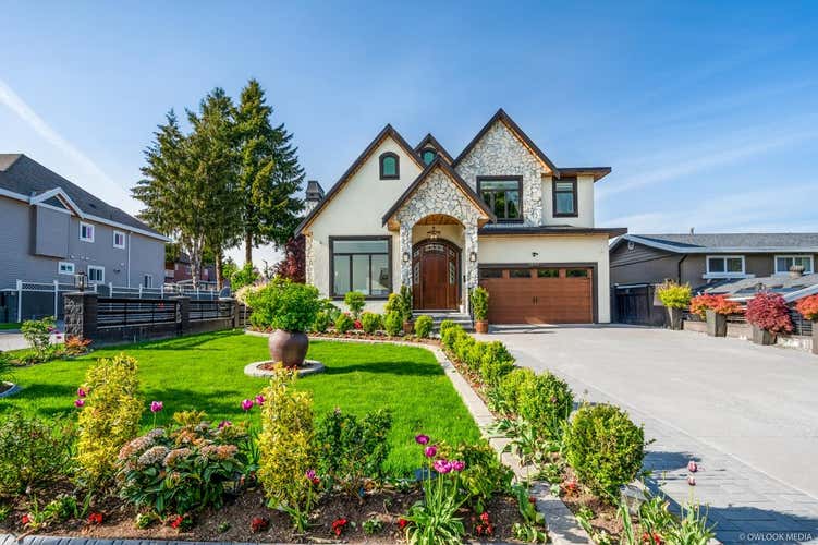 12901 92A AVENUE, Surrey BC V3V 1K1