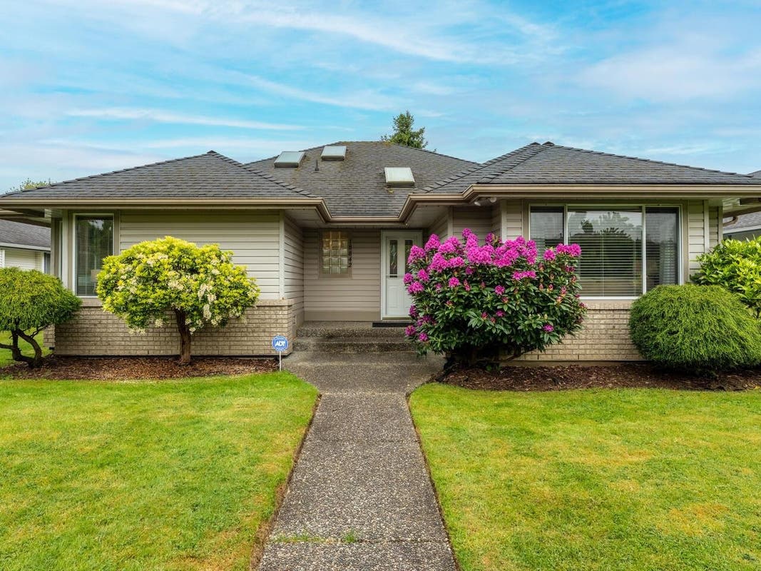 18842 64 AVENUE, Surrey BC V3S 7T9, Surrey, BC V3S 7T9 House