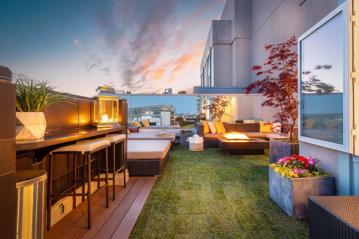 PH1-930 CAMBIE STREET