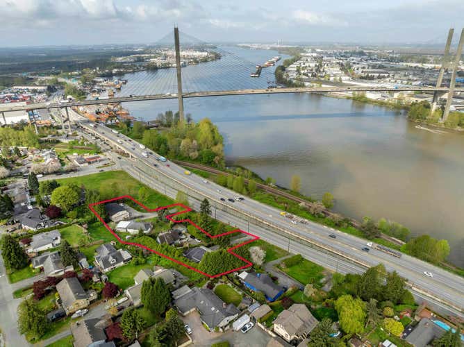 10308 RIVER ROAD, Delta BC V4C 2R5