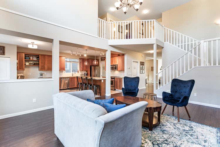 10138 241A STREET, Maple Ridge BC V2W 0E6