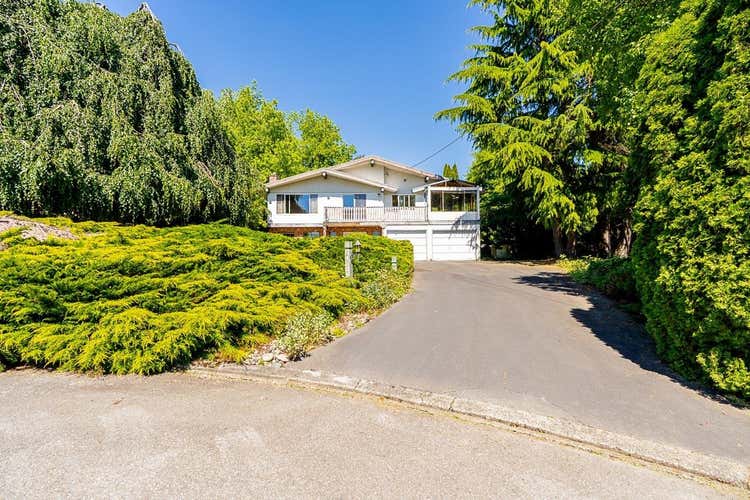 5462 BAKERVIEW DRIVE, Surrey BC V3S 1A5