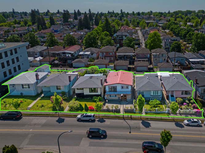 2392 E 33RD AVENUE, Vancouver BC V5R 2S3