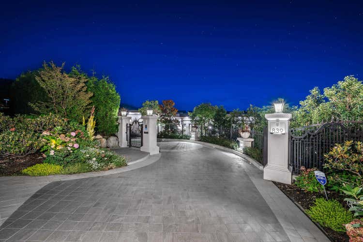 839 EYREMOUNT DRIVE, West Vancouver BC V7S 2A8