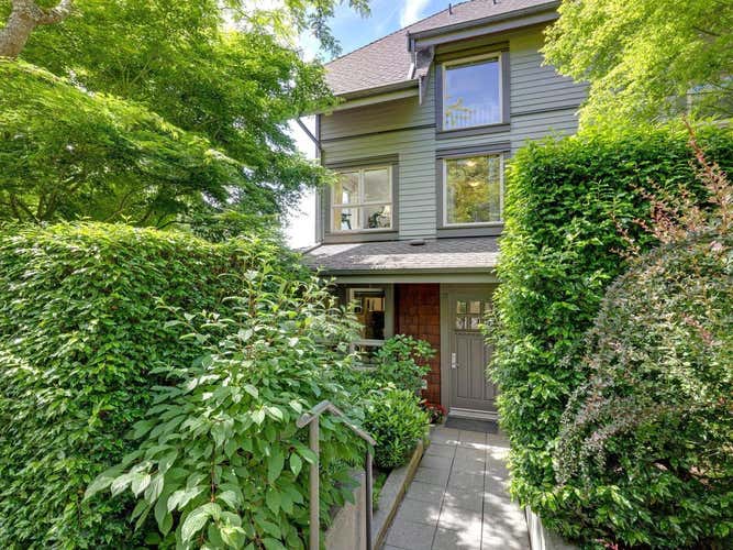 177 W QUEENS ROAD, North Vancouver BC V7N 2K4