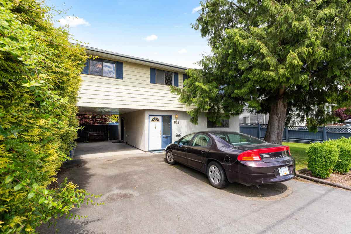 poco　1113 47 2719 St. Michael Street, Port Coquitlam - HD Photos