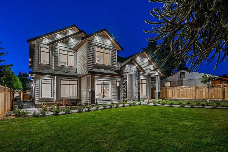 12881 104 AVENUE, Surrey BC V3T 1T3