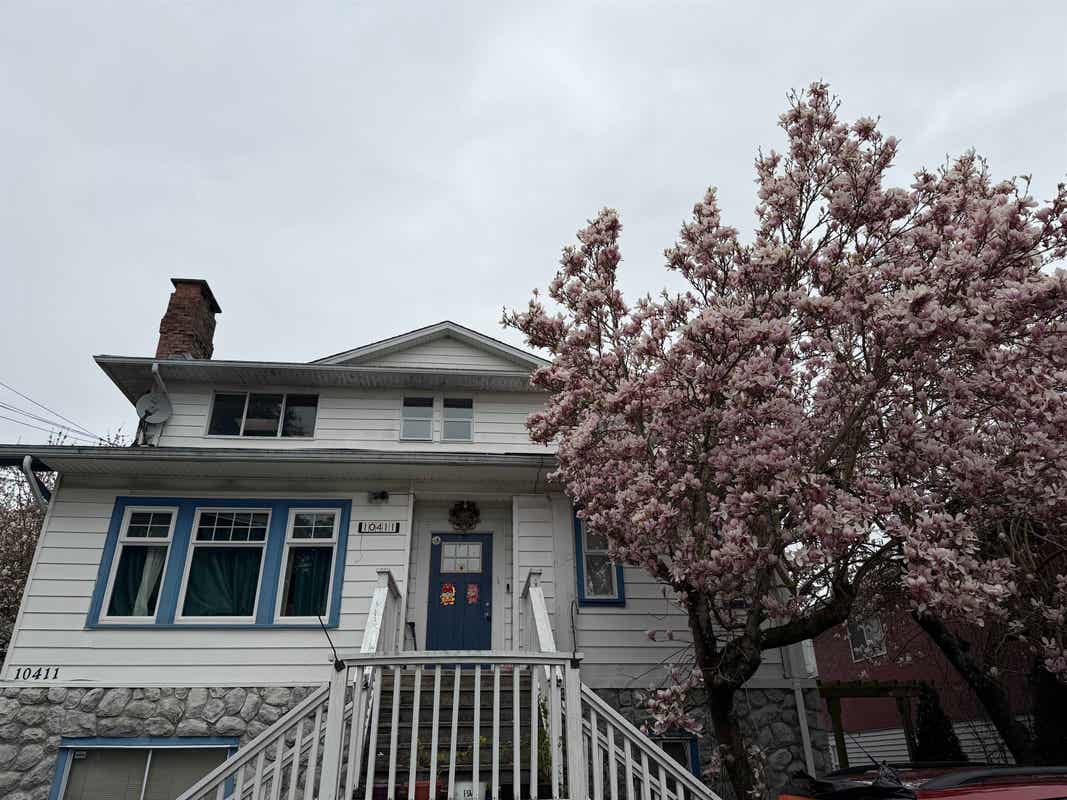 10411 STEVESTON HIGHWAY