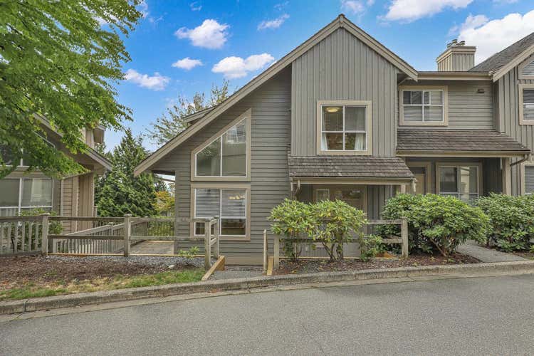 220 1465 PARKWAY BOULEVARD, Coquitlam BC V3E 3E6