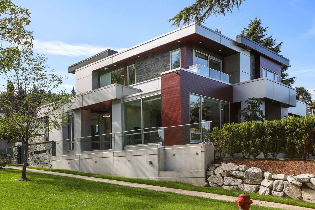 1909 DISCOVERY STREET