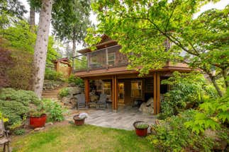 960 HARBOUR VIEW PLACE